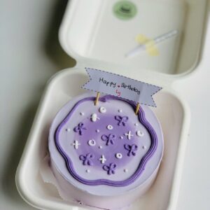 Bánh kem bento màu tím