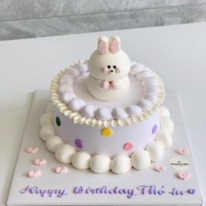 Bánh kem tạo hình con thỏ