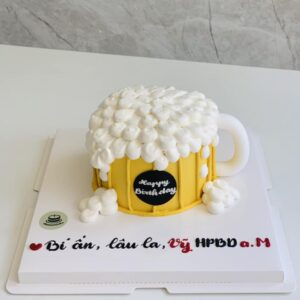 bánh kem tạo hình ly bia