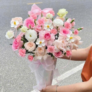 giỏ hoa ốc quế tone hồng