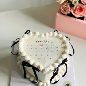 bánh kem đốt cháy hình trái tim