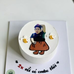 bánh kem vẽ hình troll bạn