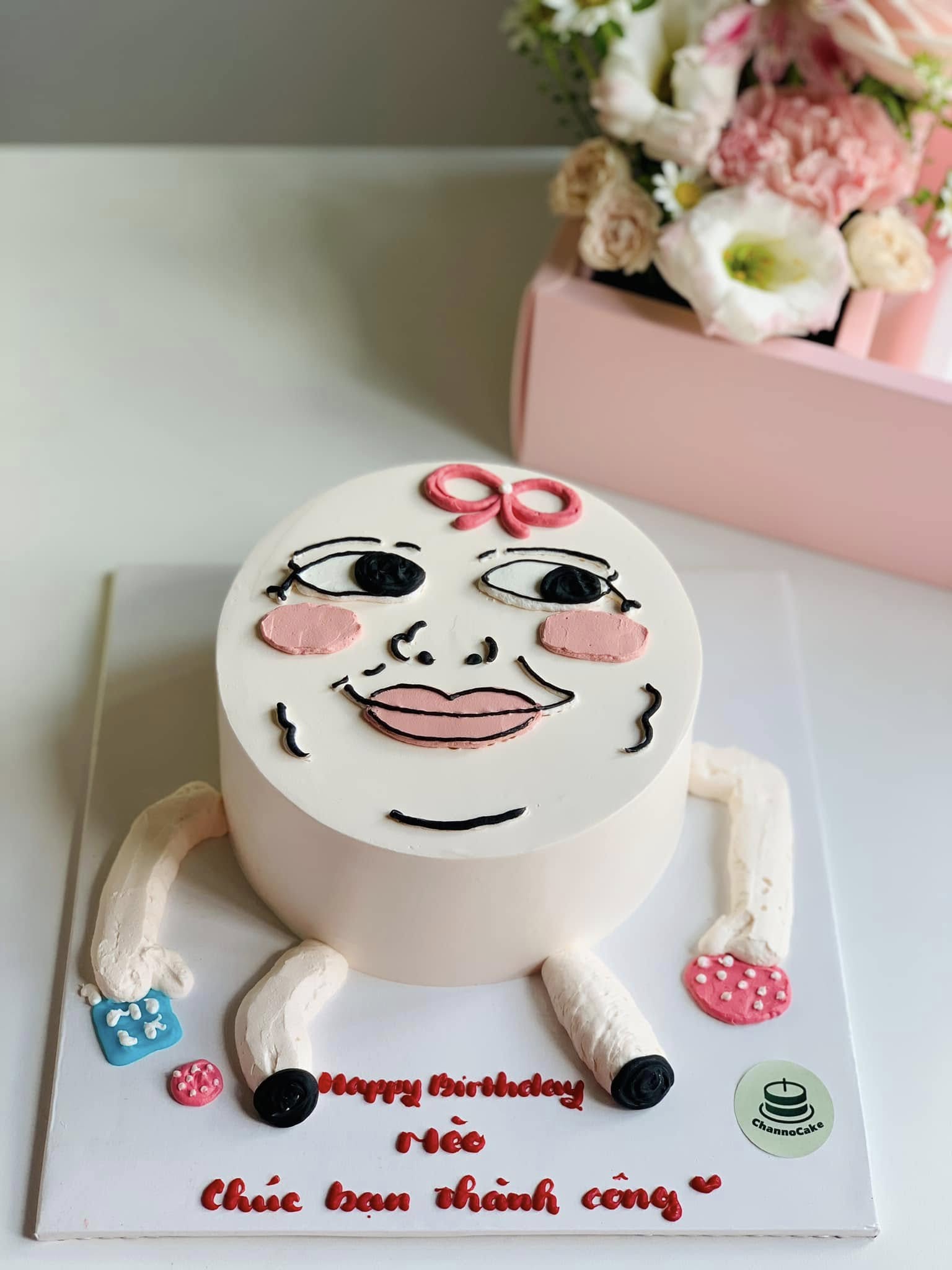 bánh kem mặt người hài hước